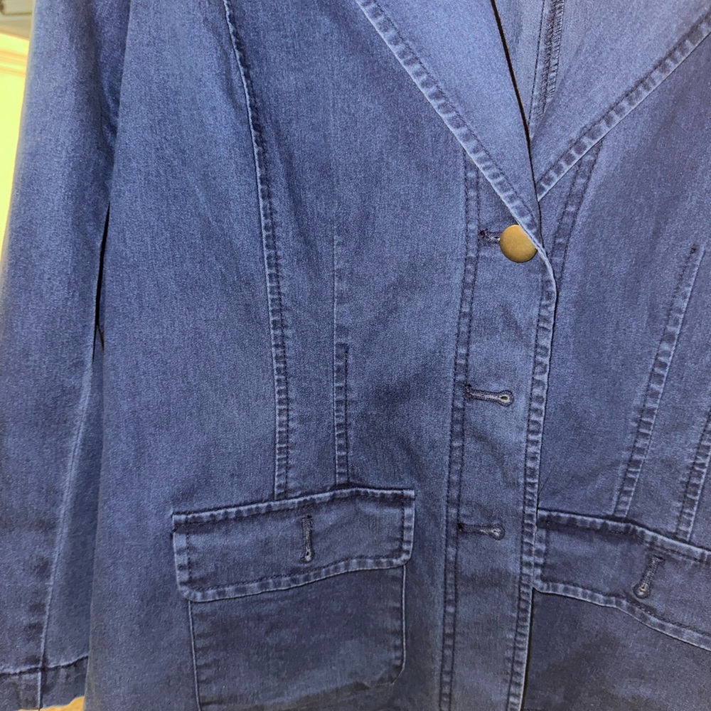 Jean jacket - Picture 3 of 3